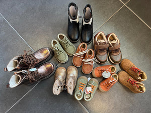 Waarom kwalitatieve schoenen cruciaal zijn voor de groeiende voetjes van je kind