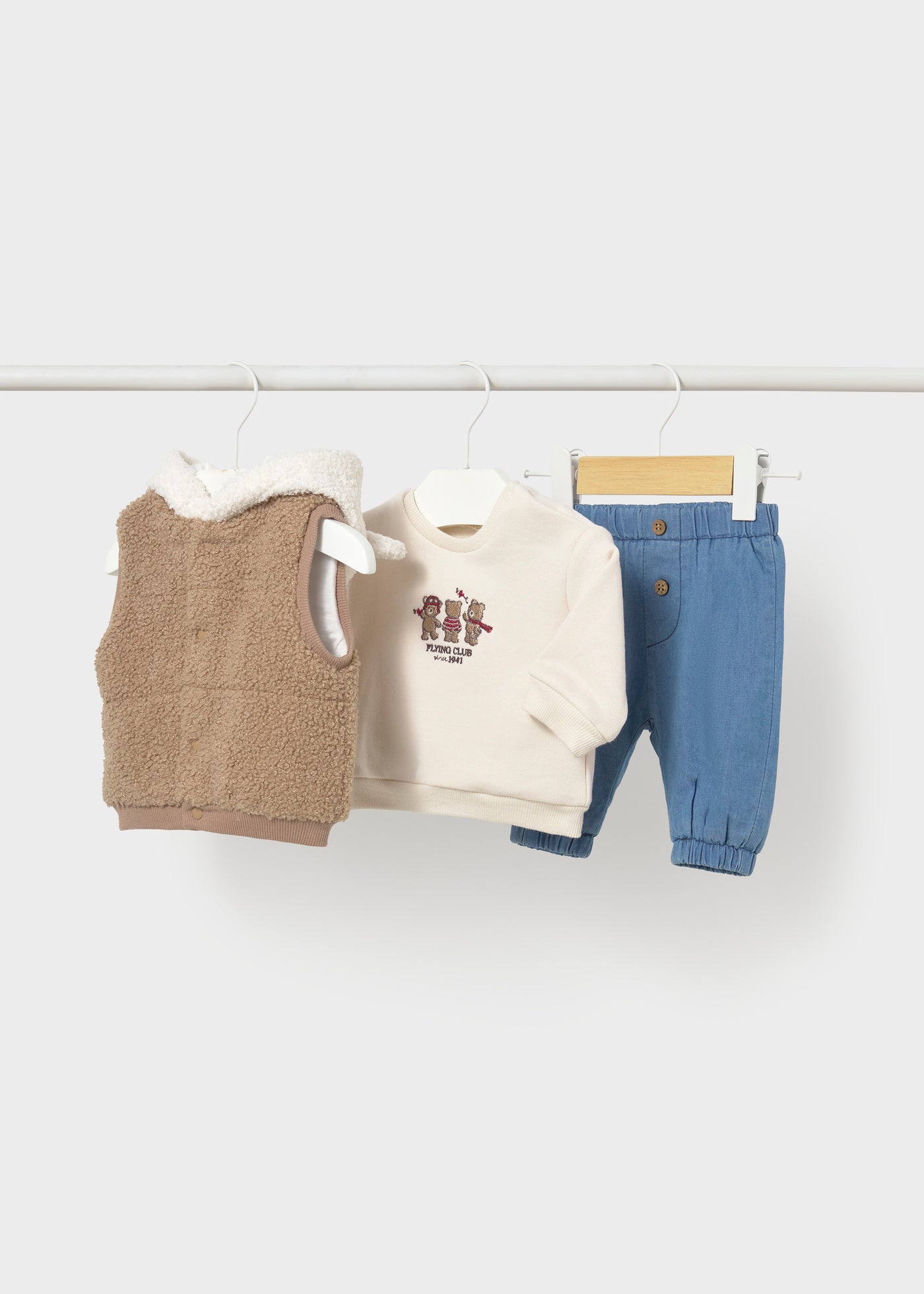 🧸 Mayoral 3-delige babyset met teddy bodywarmer – Beer & denimlook