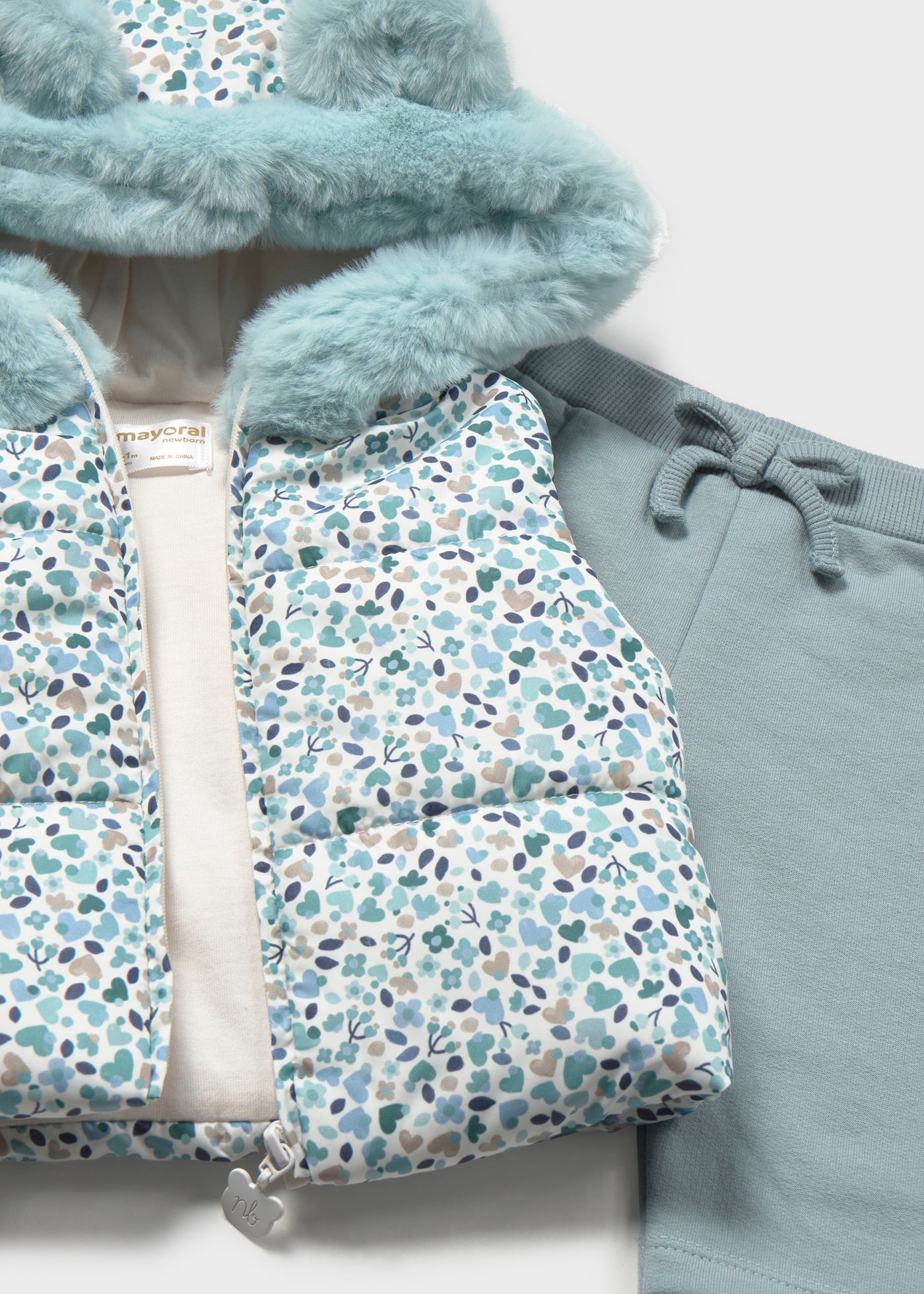 💙 Mayoral 3-delige babyset "Blue Blossom" – Bloemetjes, zachtheid & warmte