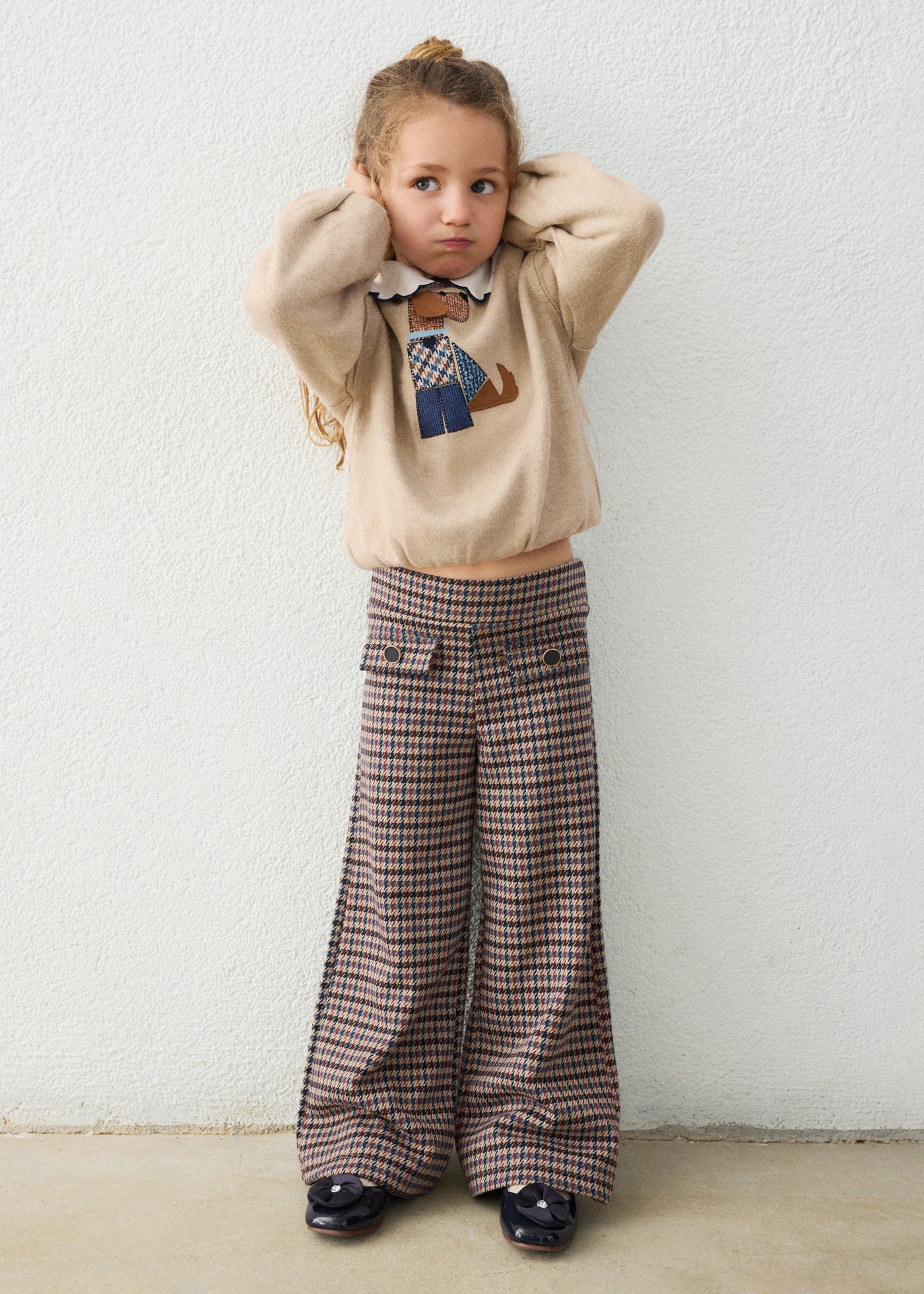 ✨ Mayoral geruite wide leg broek – Tijdloze klasse voor kleine fashionista's