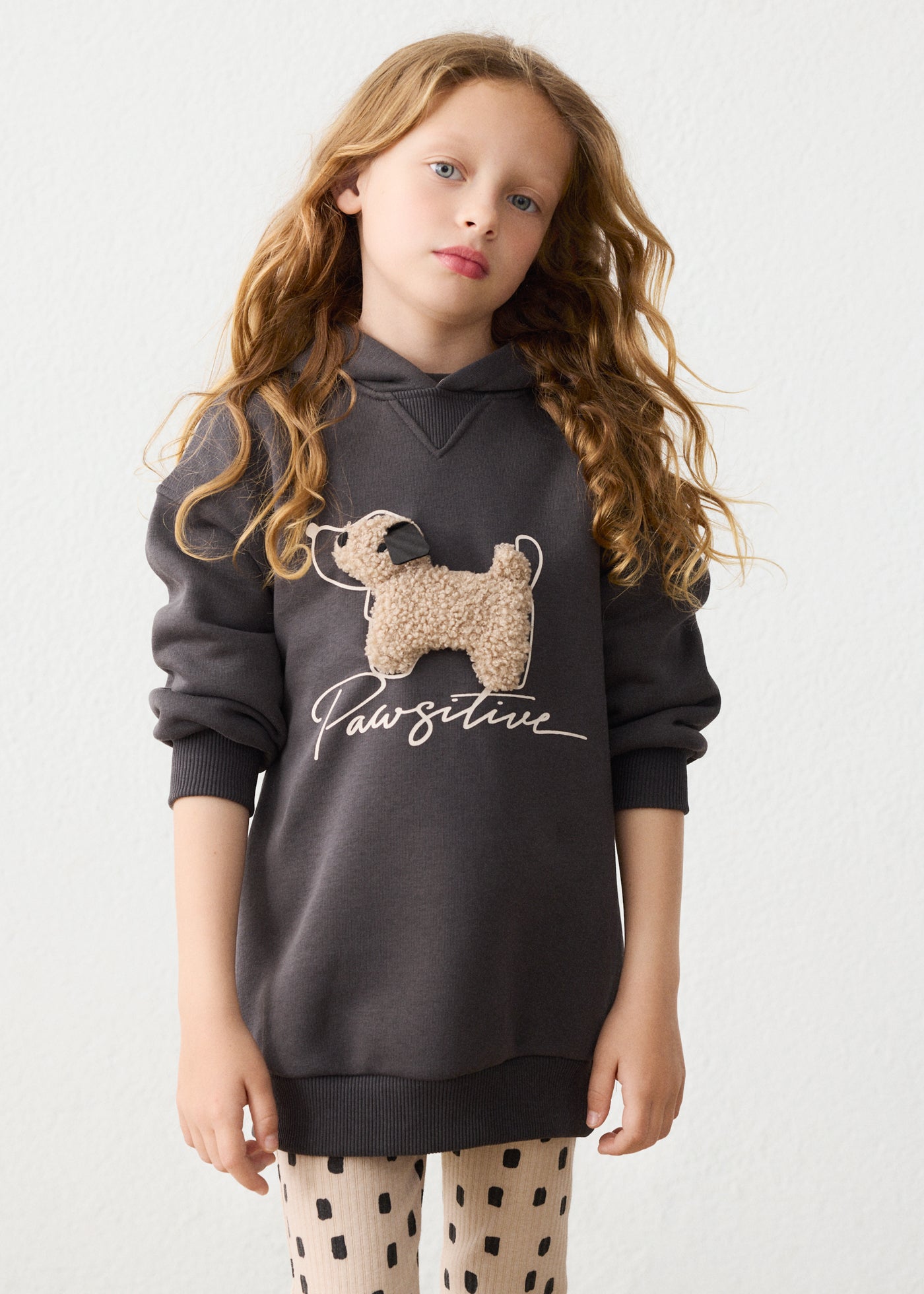 🐶 Mayoral sweaterjurk "Pawsitive" met capuchon – Donkergrijs