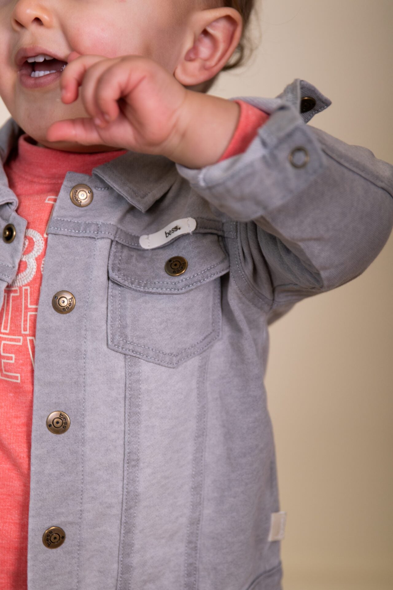 Grijze stonewashed vest