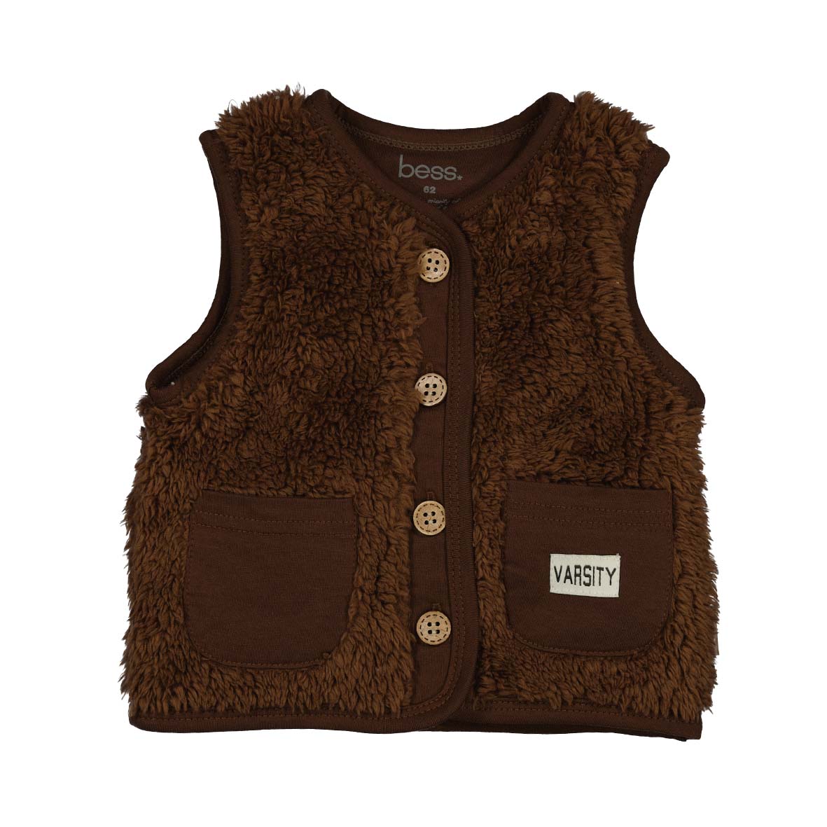 🤎 Teddy Gilet Chocoladebruin – Met Knopen & Varsity Patch 🤎