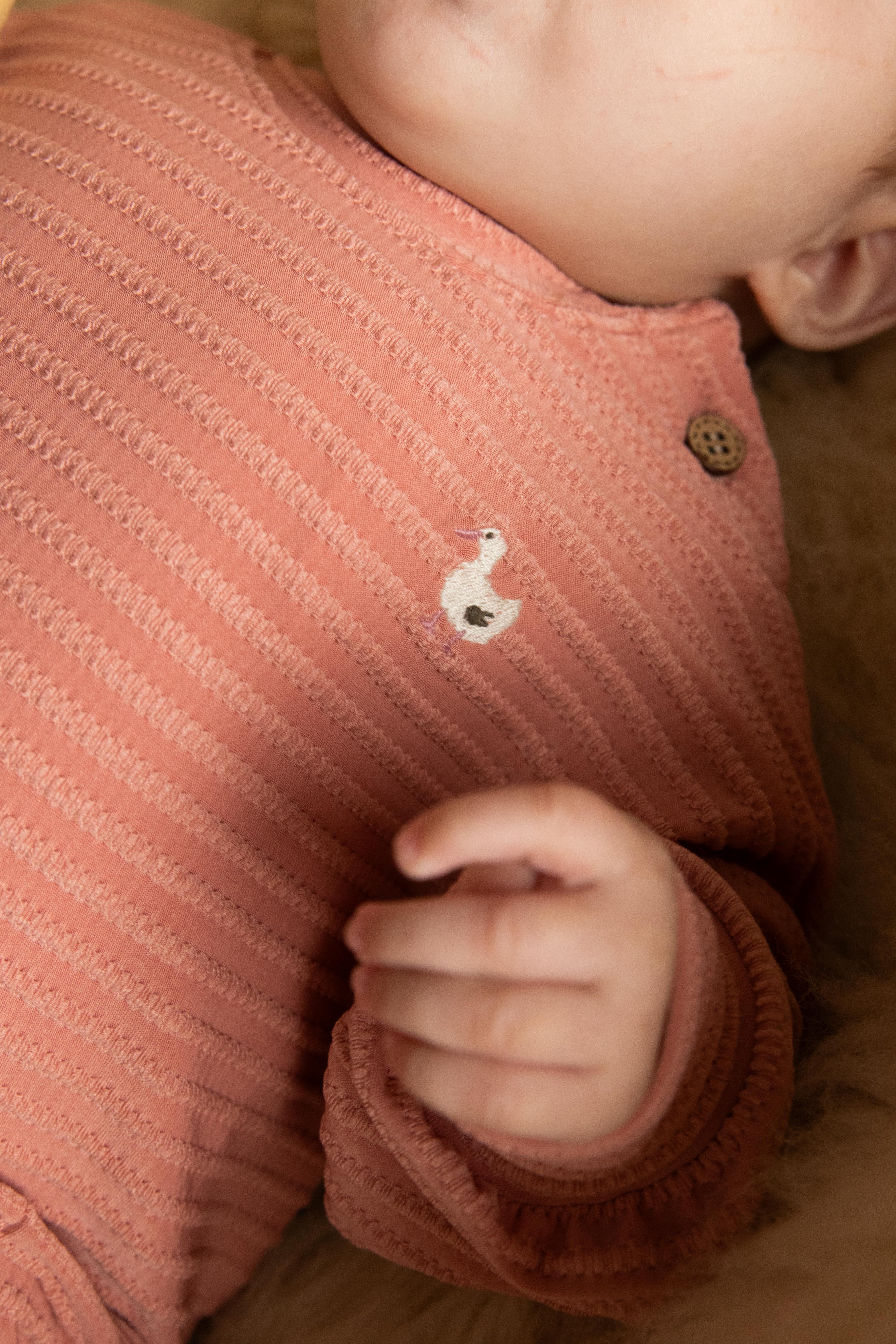 🍑 Zalmroze Sweatshirt met Eend Borduursel – Bess 🍑