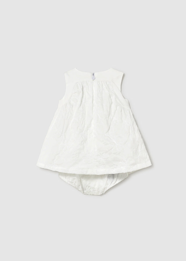 🤍 Elegant Babyjurkje met Bloemdetail & Bloomer