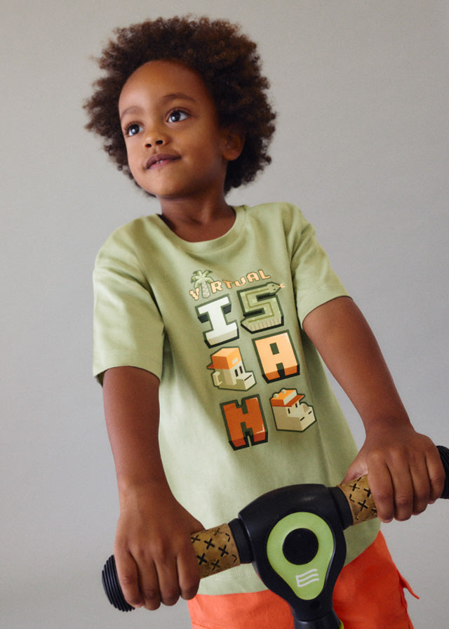 🎮 Virtual Island T-shirt – Adventure Mode