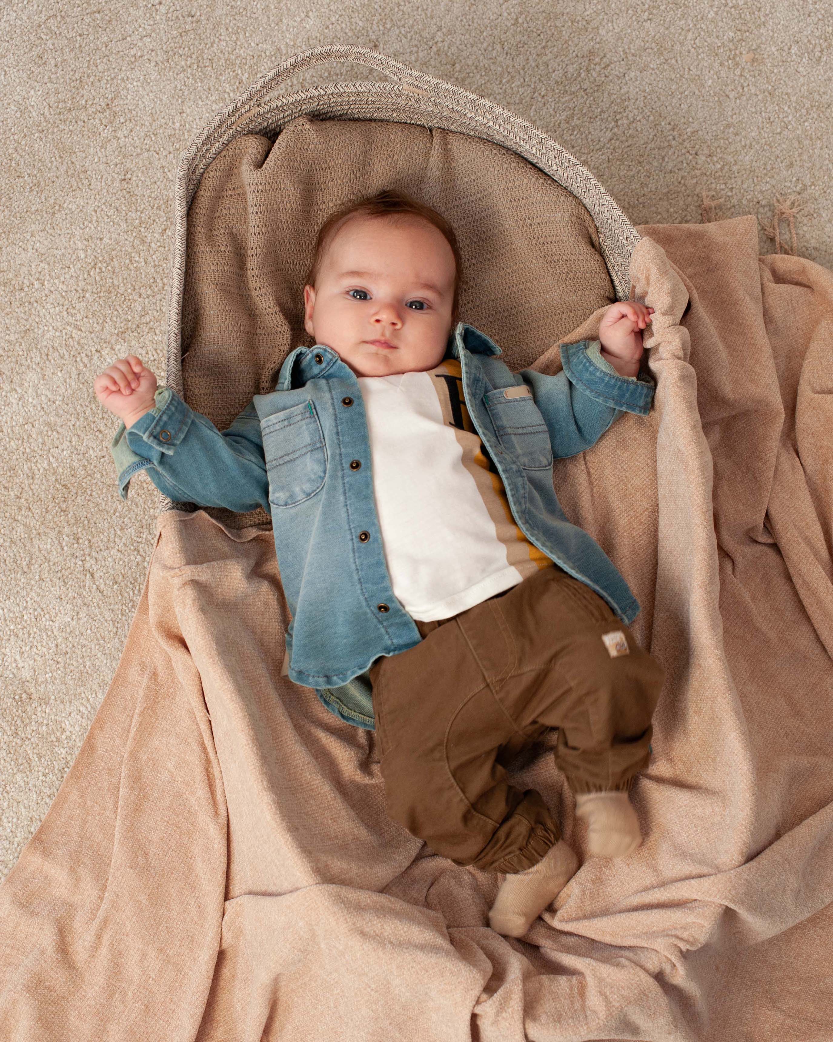 👉 Denim Babyhemd in Zacht Jeans – Stoer & Comfortabel