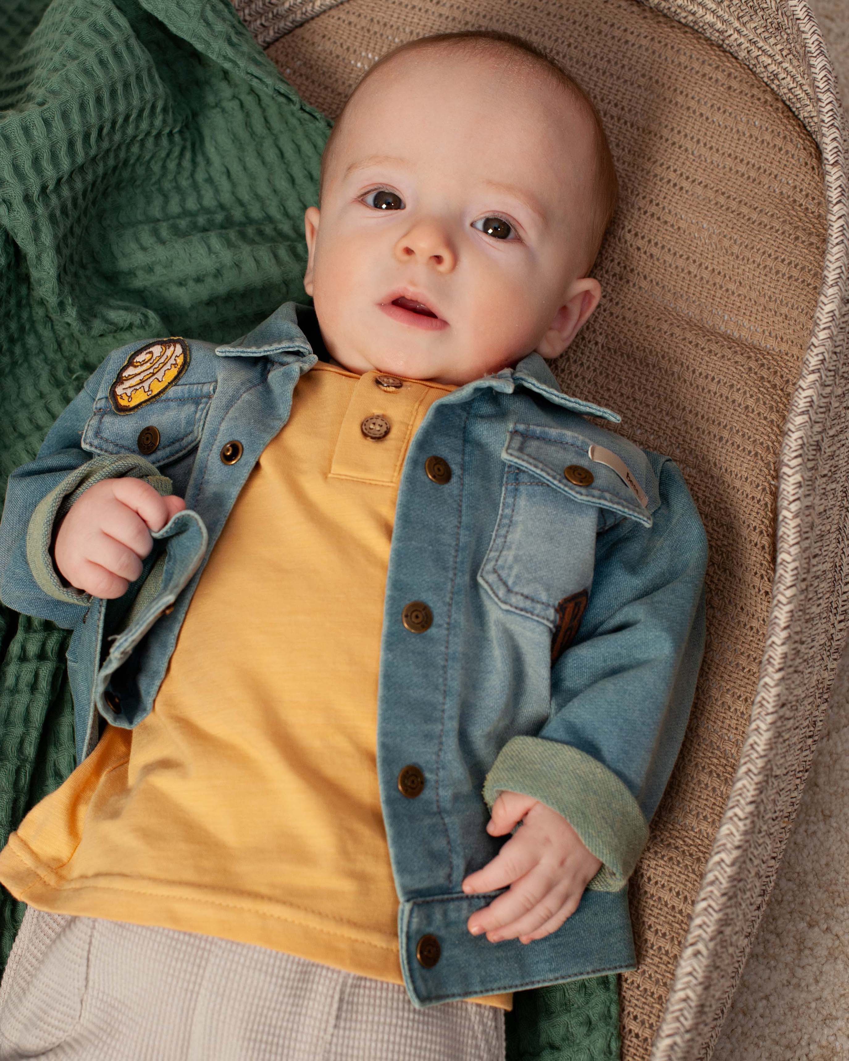 ☀️ Sunny Basics T-shirt – Warm Geel | BESS