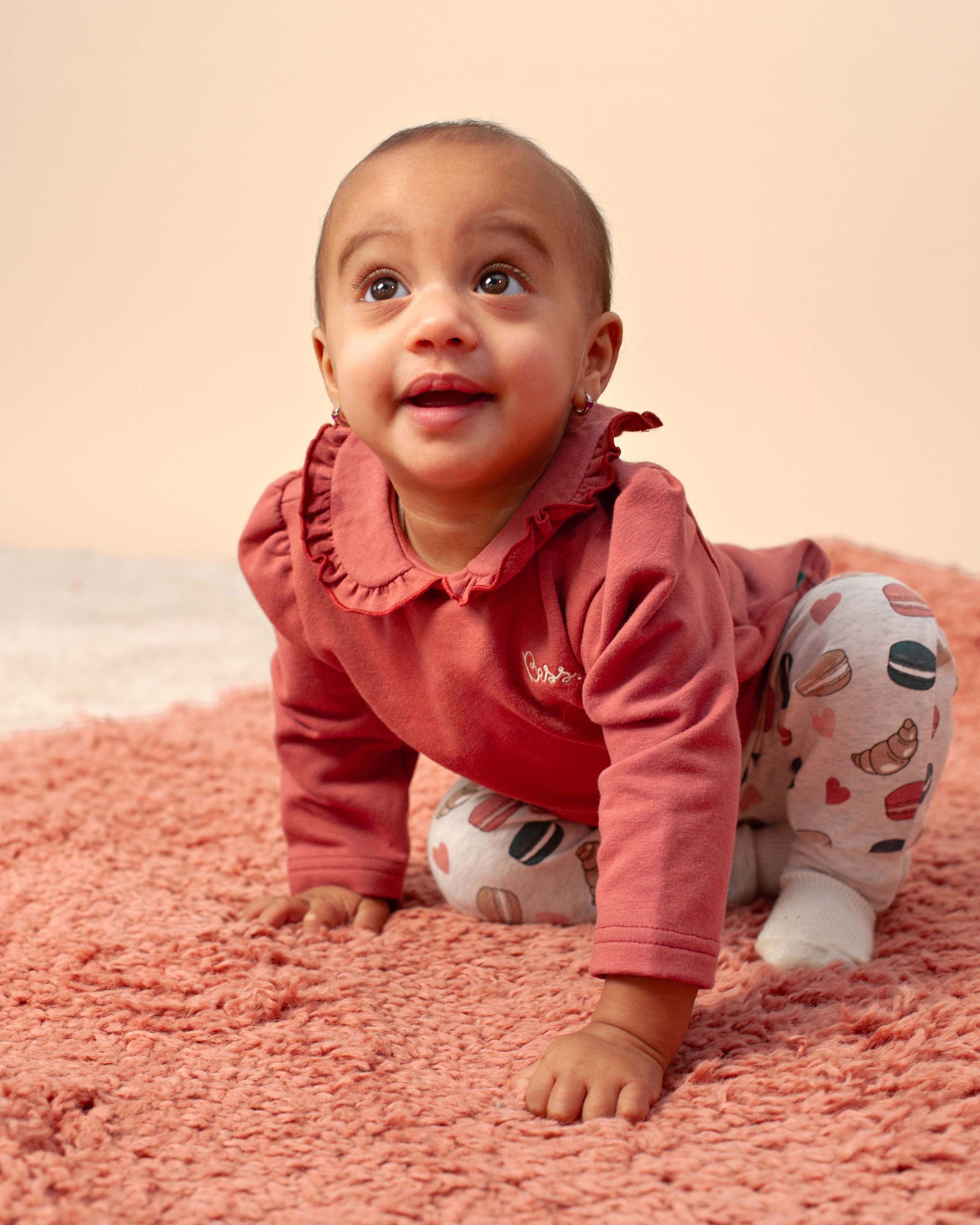 🌷👶 Rose Frill Longsleeve – Babyshirt met Rucheskraag