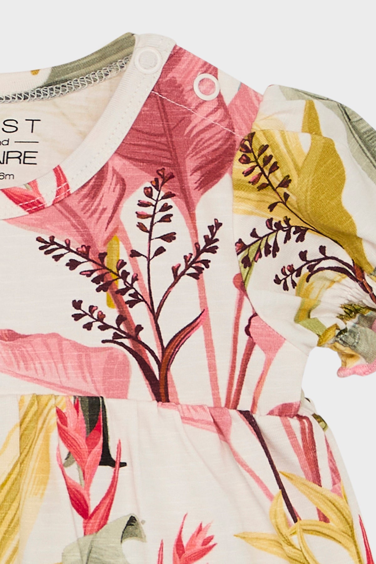 Mooi bodyjurkje met bloemenprint van Hust&Claire