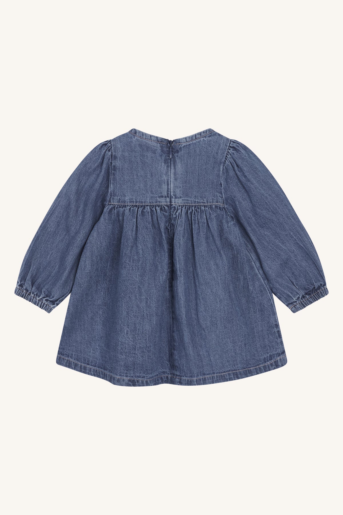 Denim jurk met plooien op de schouders en elastische mouwen.