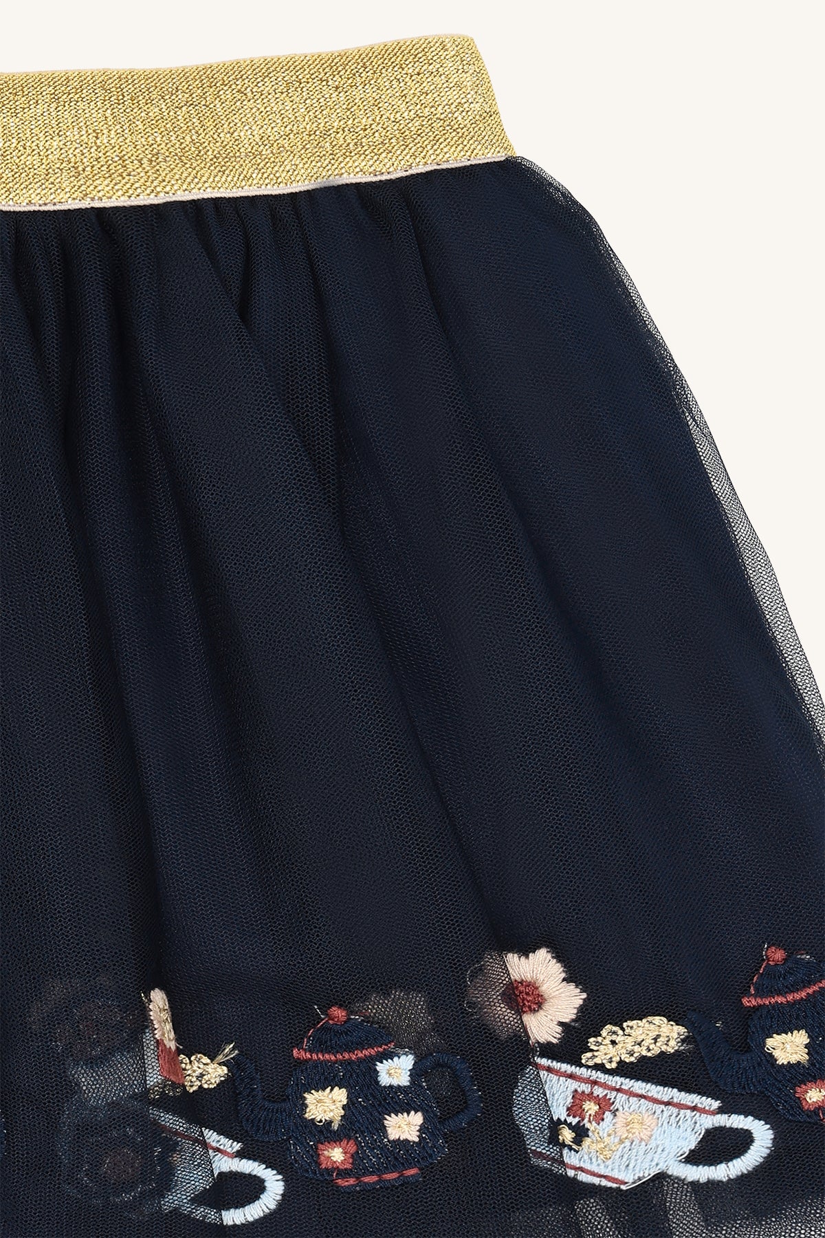 ✨ Tüllerok met theepotborduursel – Hust & Claire