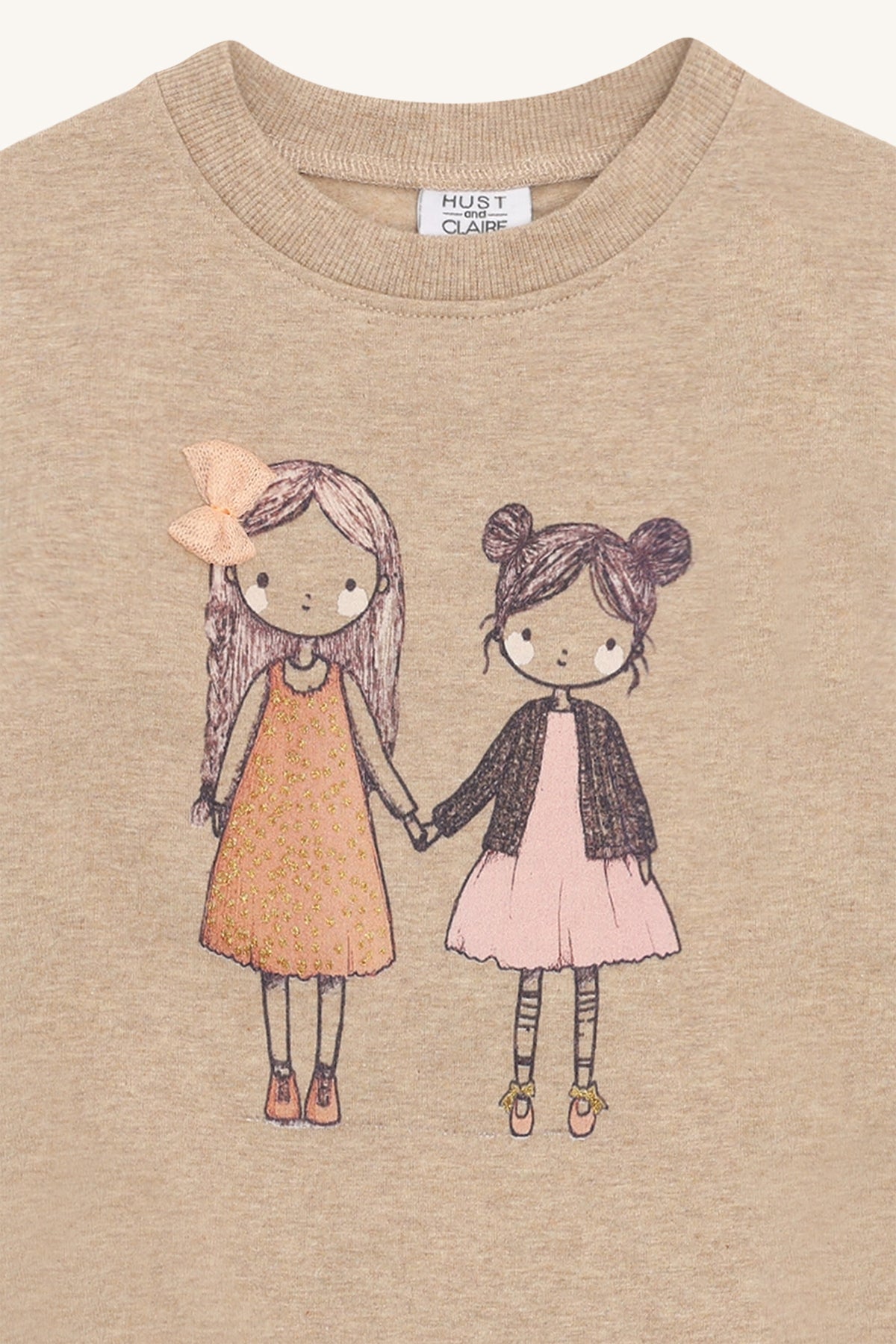 🤎 Sweater met meisjesprint – Hust & Claire