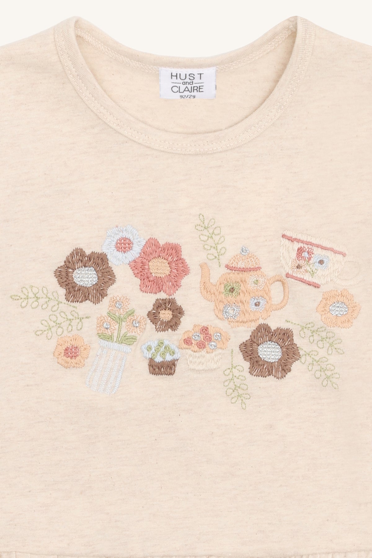 ☕️ Beige longsleeve met theepot-borduursel – Hust & Claire