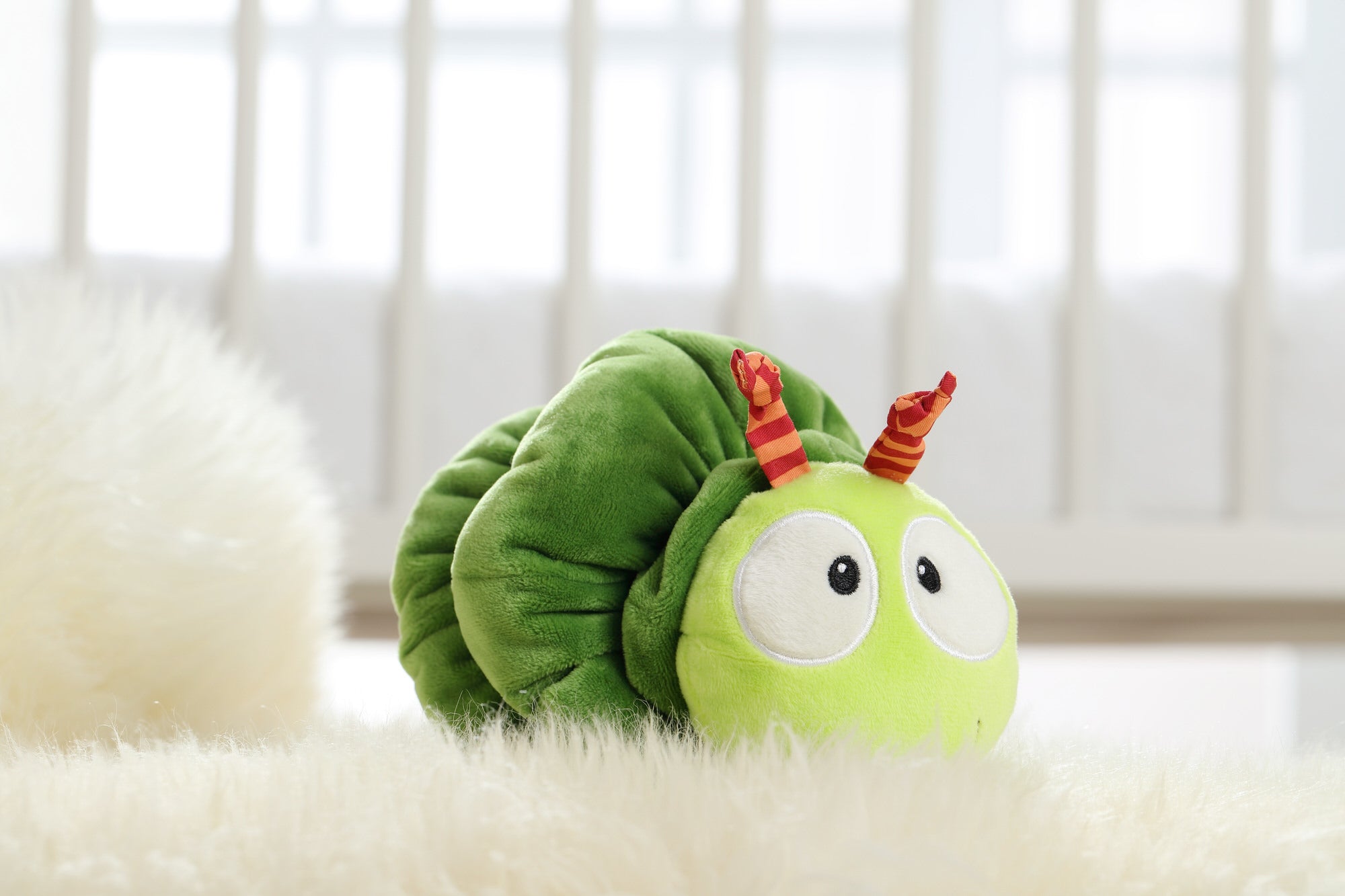 💚 Sigikid Knuffelrups – Zachte speelkameraad vol ontdekkingsplezier