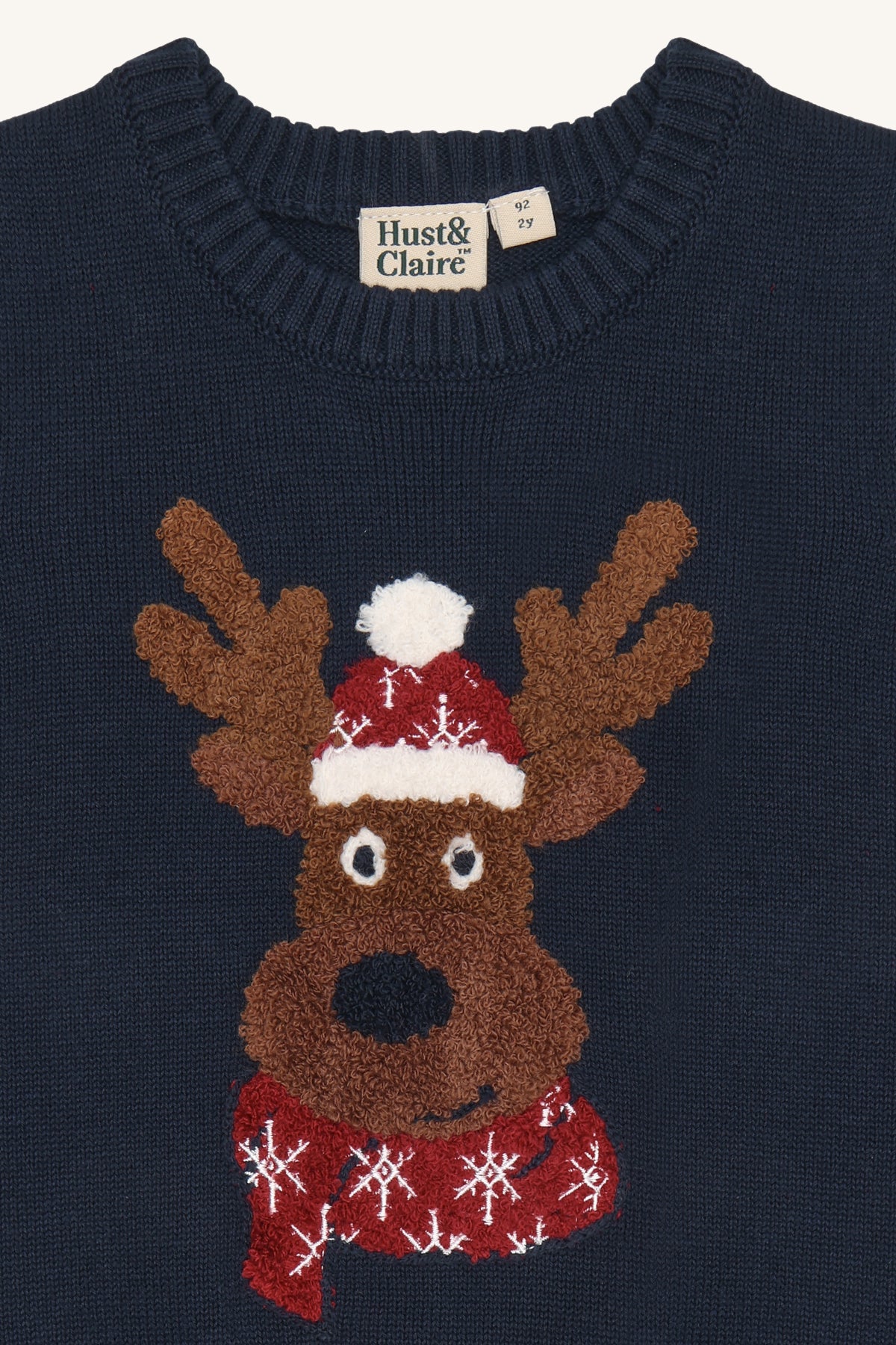 🦌 Hust & Claire Princo Reindeer – Gebreide kerstspencer met rendier in donkerblauw