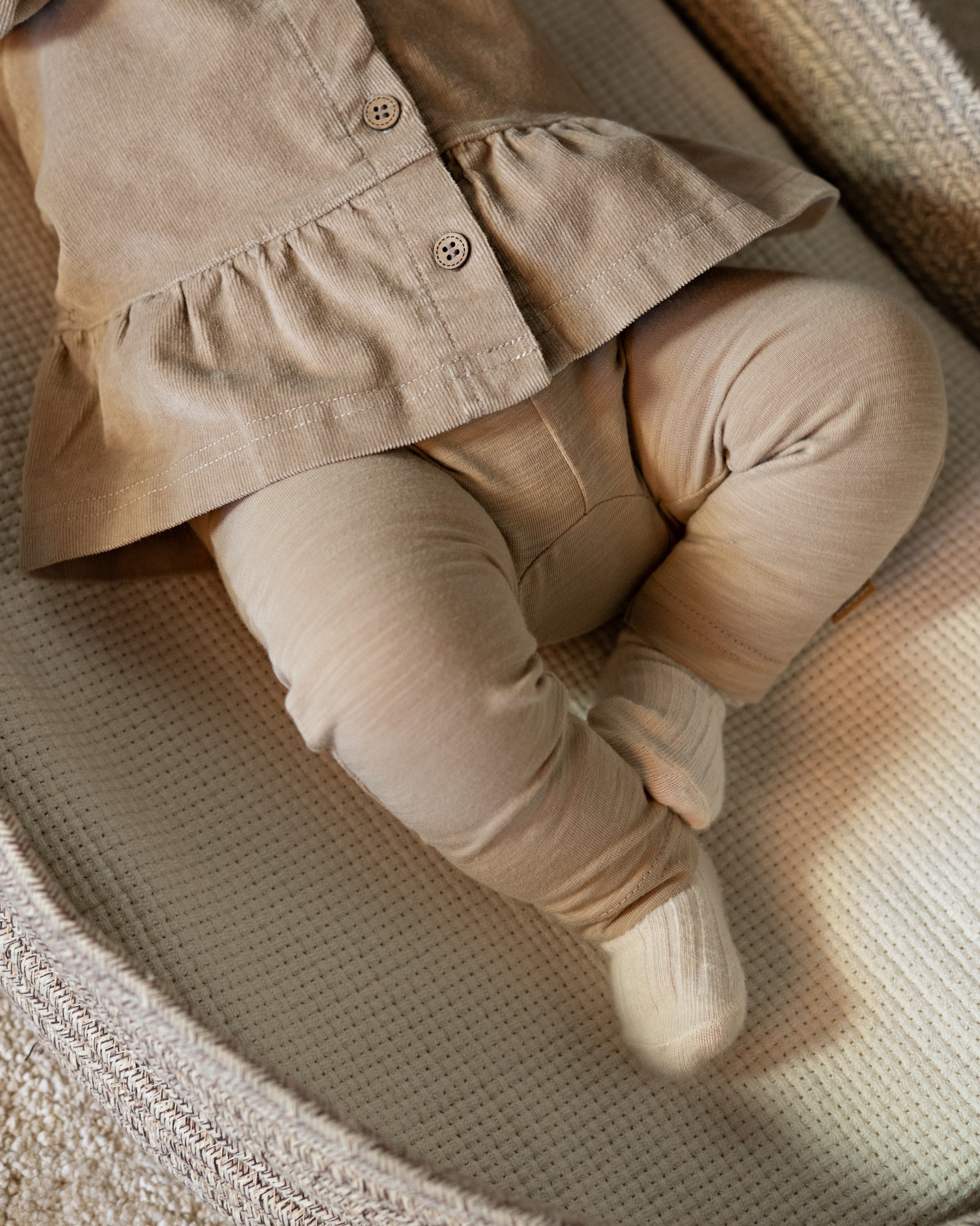 🤎 BESS Baby Broekje Soft Sand – Zacht & comfortabel