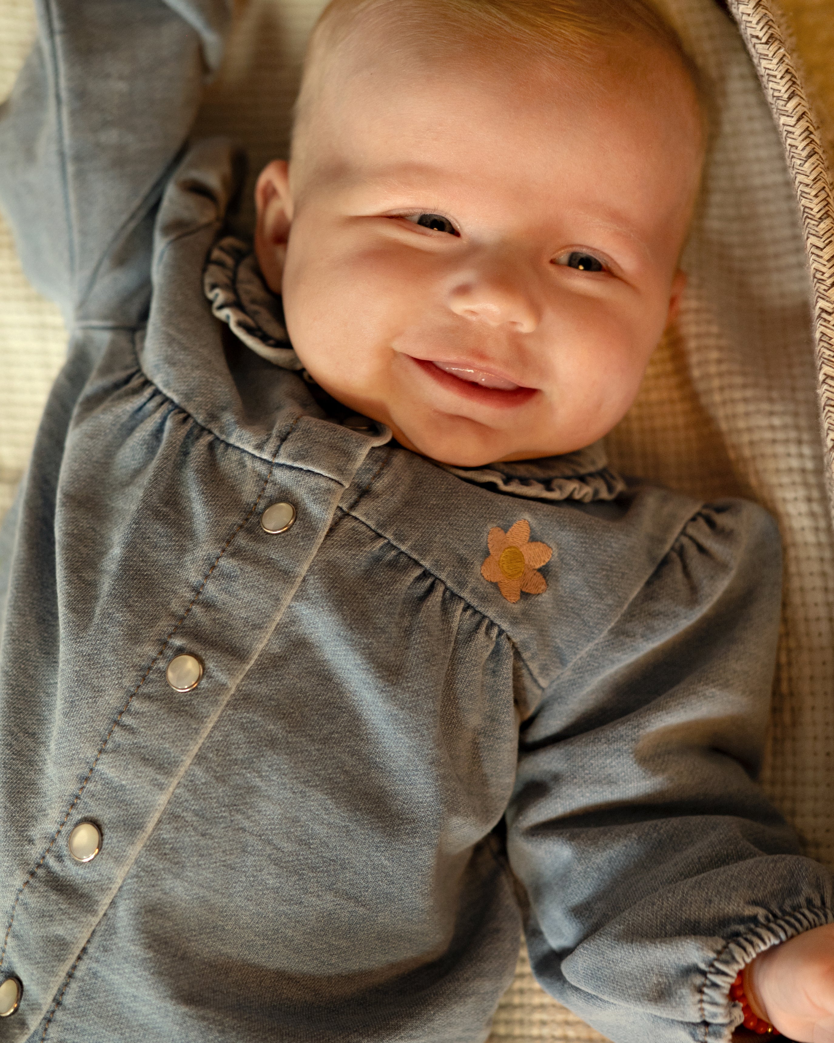 🌼 BESS Baby Blouse Denim Look – Flower Girl
