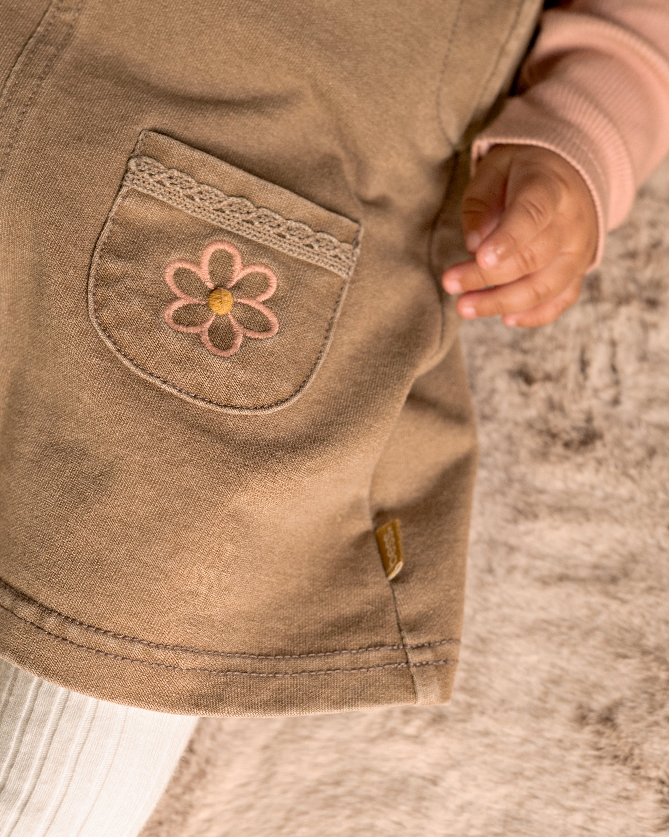🌸 BESS Meisjes Jurkje Taupe – Little Flower