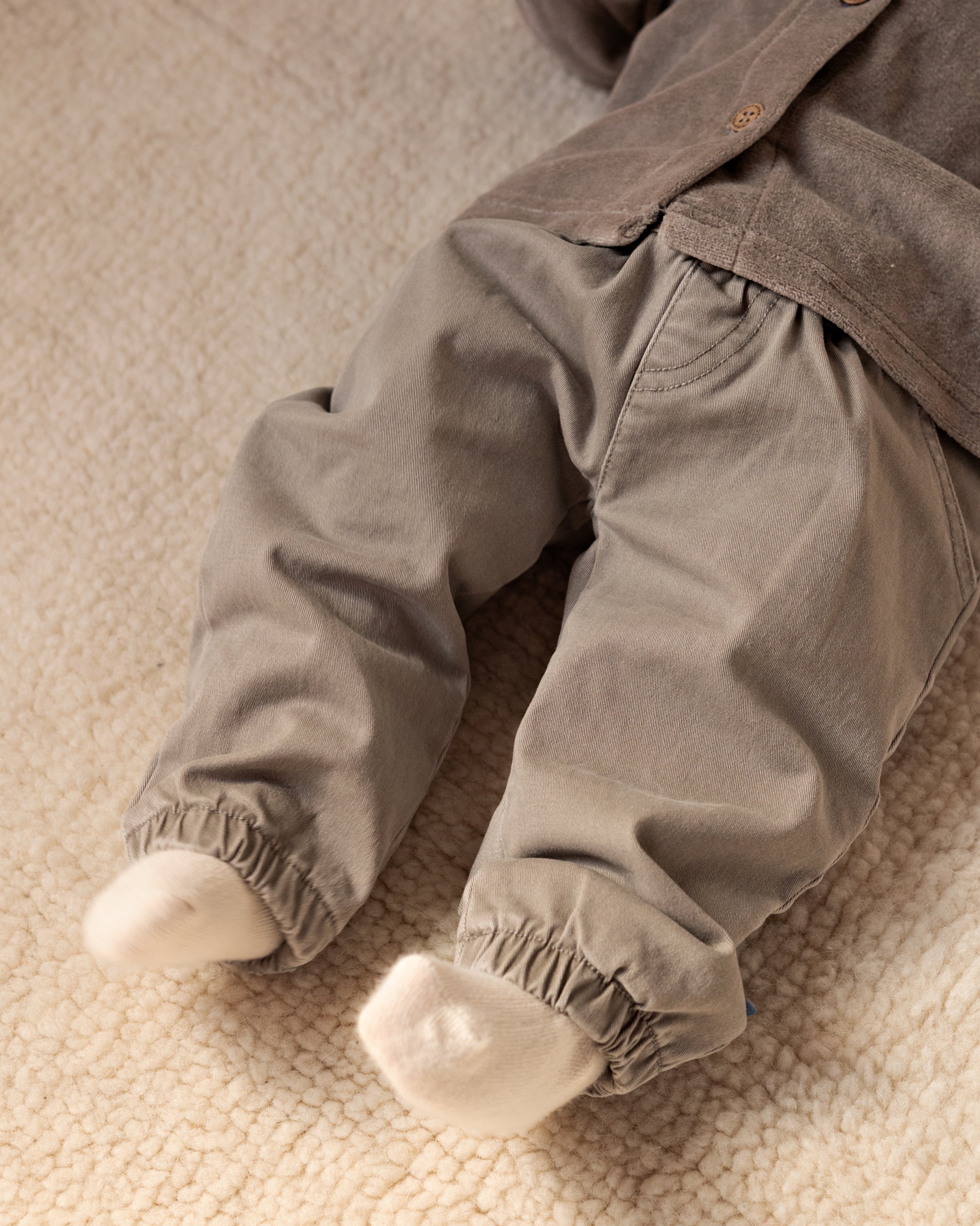 🤎 BESS babybroek Alana – Soft Beige