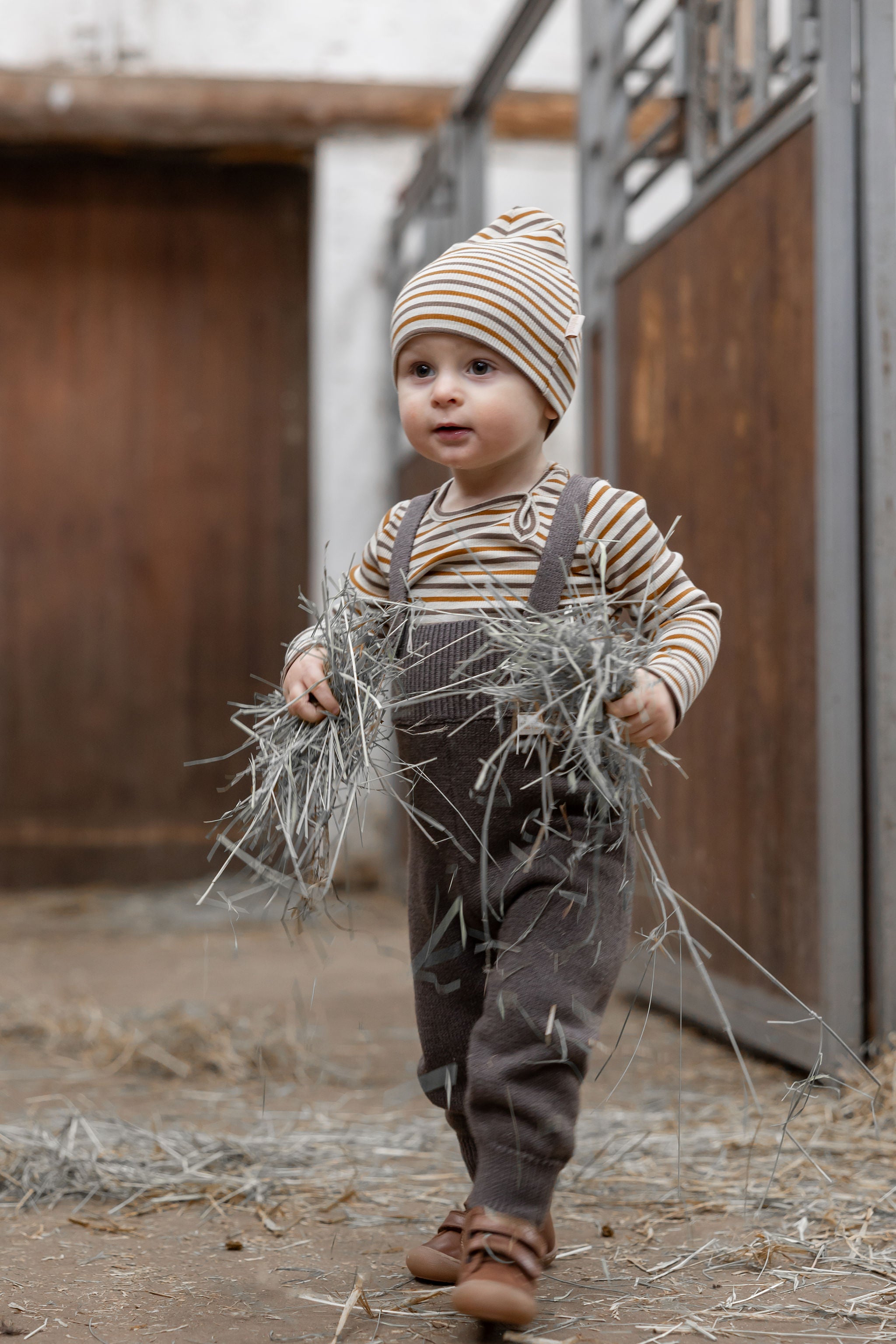 Gebreide broek met hoge bandjes