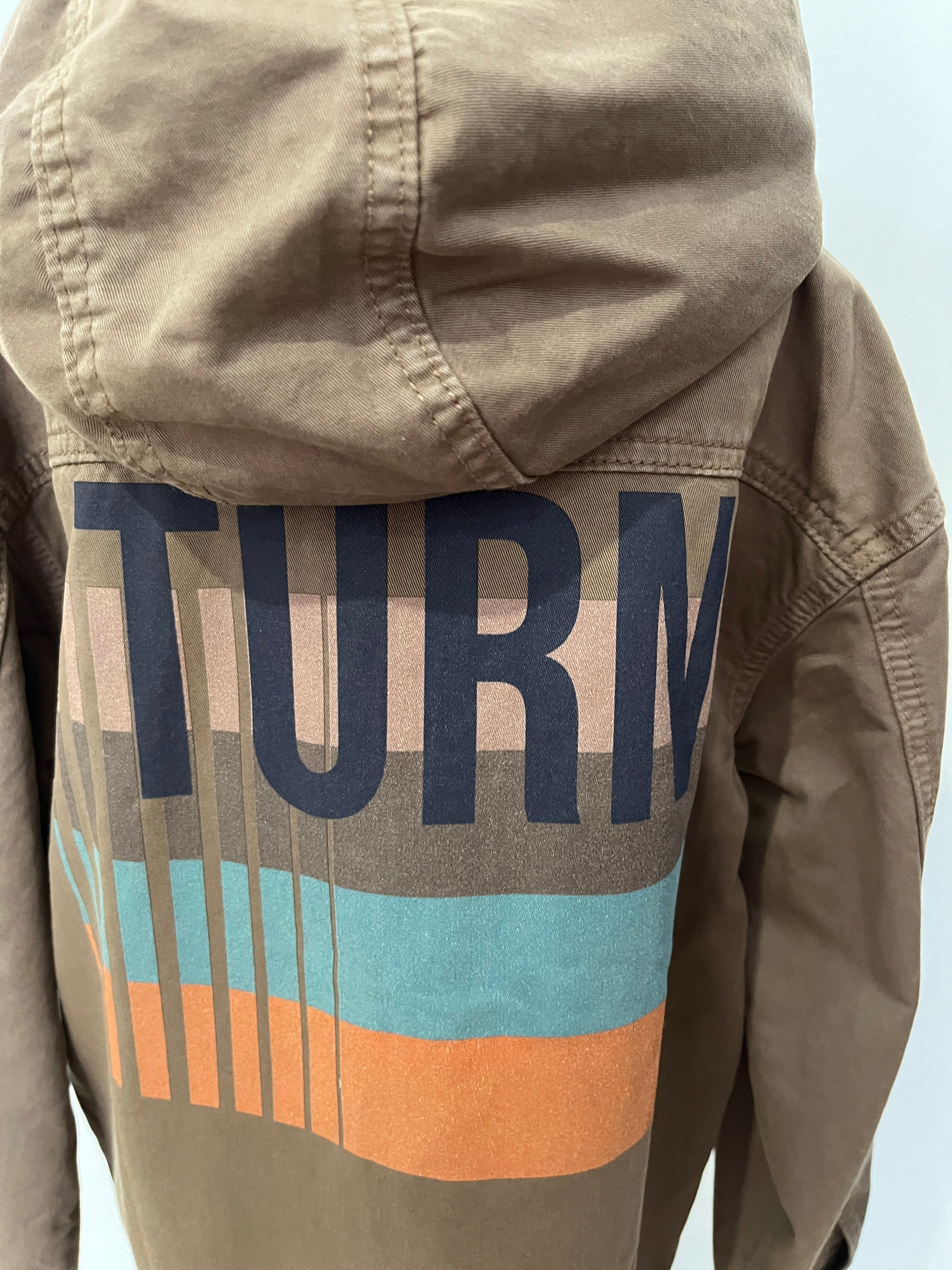 Jas Hust&Claire - HC Emmet