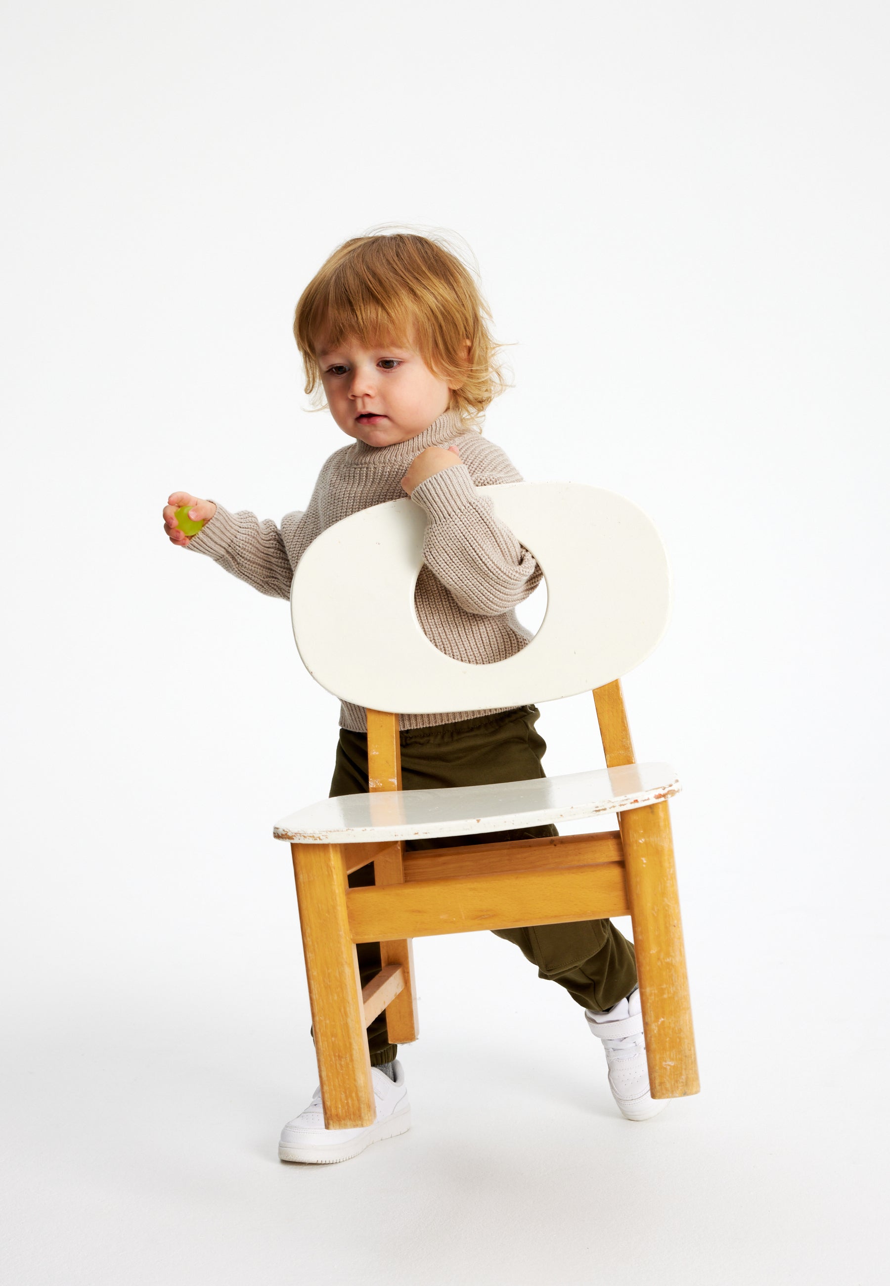 Mooie en eenvoudige gebreide trui van The New Siblings