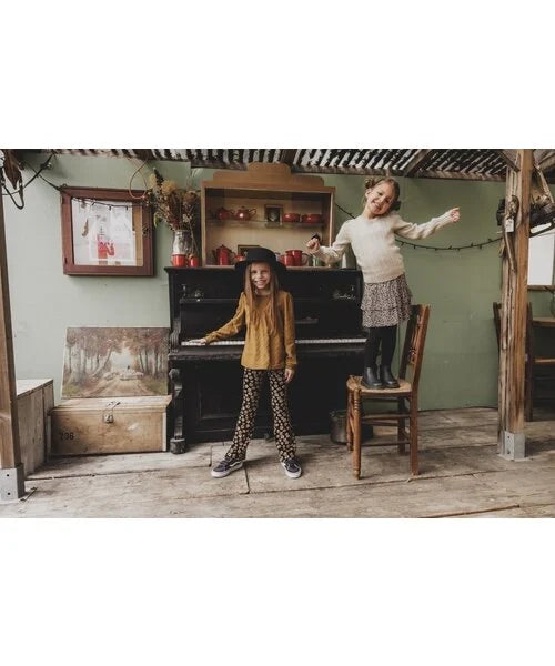 Loose-fit kanten top in een warme winter kleur, Oker.